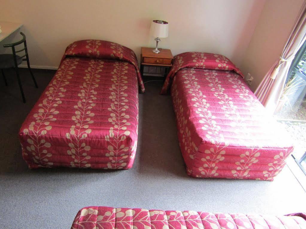 Pohutu Lodge Motel Rotorua Extérieur photo